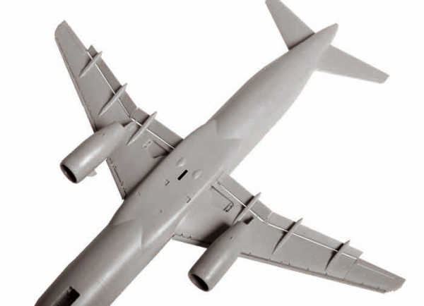 Сборная модель Самолет Аэробус А-320 склейка